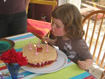 Les 4 ans de Tha�s